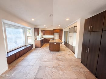 6115 W Port Au Prince Ln, Glendale, AZ 85306