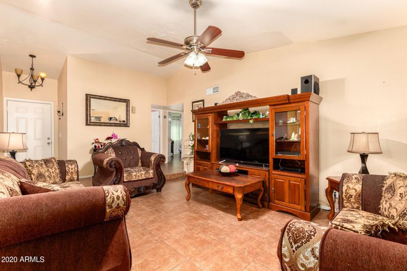 6116 W Nancy Rd, Glendale, AZ 85306