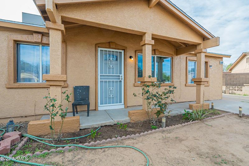 6119 W Windsor Ave W, Phoenix, AZ 85035