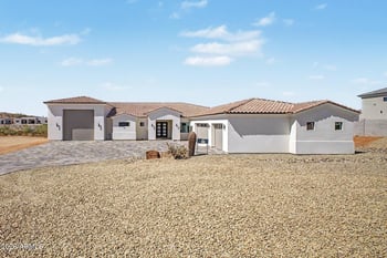 612 Amber Sun Dr, Phoenix, AZ 85085