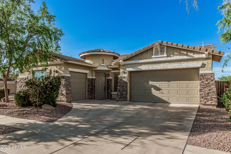 612 Riviera Dr, Chandler, AZ 85249