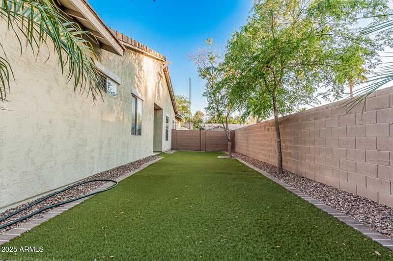 612 Riviera Dr, Chandler, AZ 85249