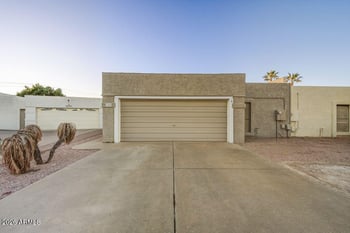 6120 Augusta Cir, Mesa, AZ 85215