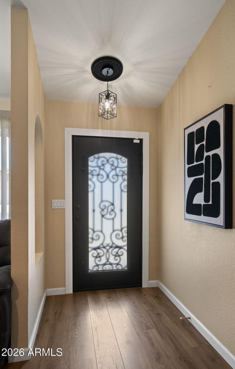 6120 W Shangri La Rd, Glendale, AZ 85304