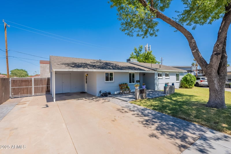 6121 11th St, Phoenix, AZ 85014