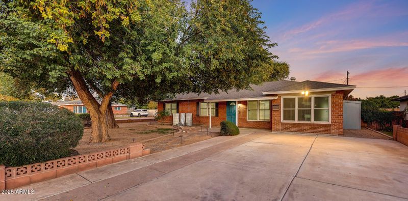 6121 N 17th Ave, Phoenix, AZ 85015