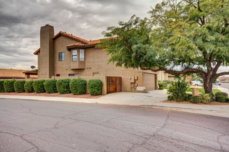 6121 W Kings Ave, Glendale, AZ 85306