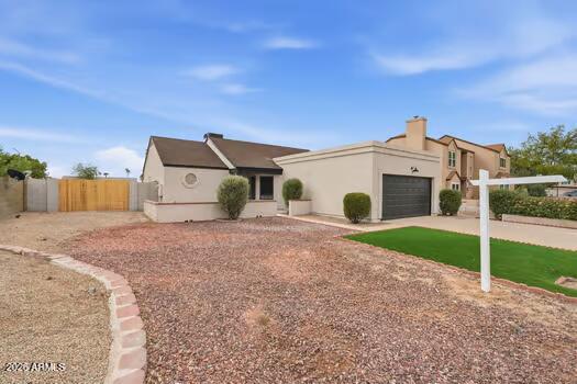 6121 W Maui Ln, Glendale, AZ 85306