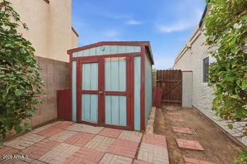 6121 W Maui Ln, Glendale, AZ 85306