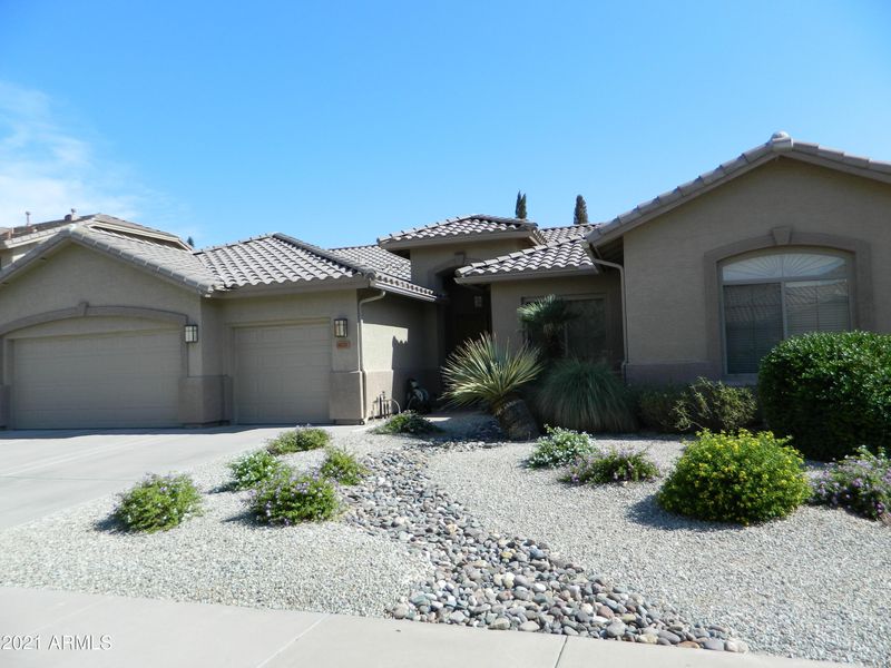6121 W Morrow Dr, Glendale, AZ 85308