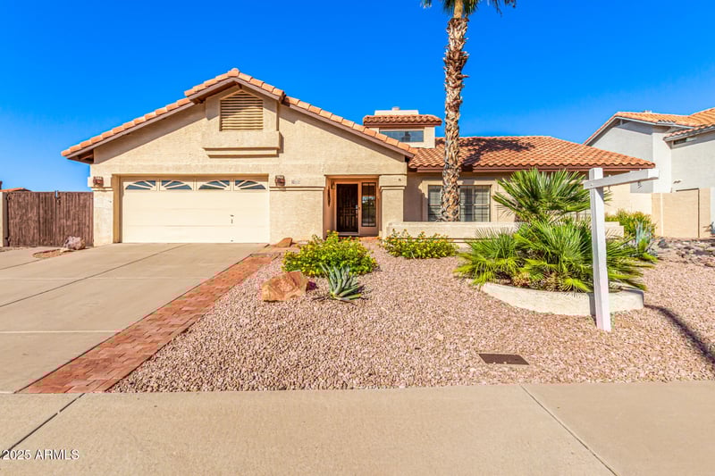 6122 Saddleback St, Mesa, AZ 85215