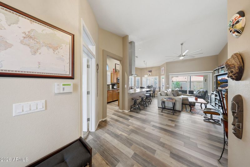 6123 W Fallen Leaf Ln, Glendale, AZ 85310
