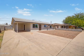 6124 Keim Dr, Glendale, AZ 85301