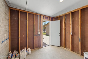 6124 Keim Dr, Glendale, AZ 85301