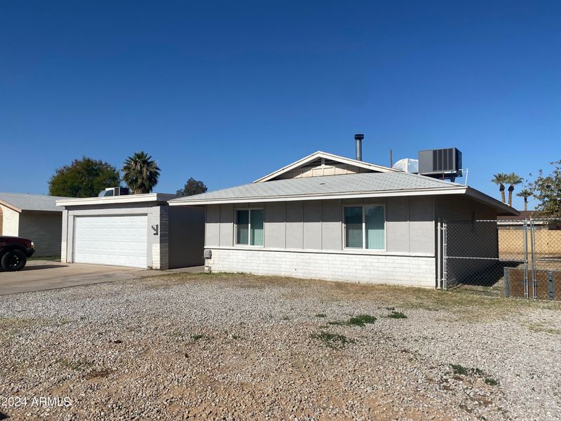 6124 W Mitchell Dr, Phoenix, AZ 85033