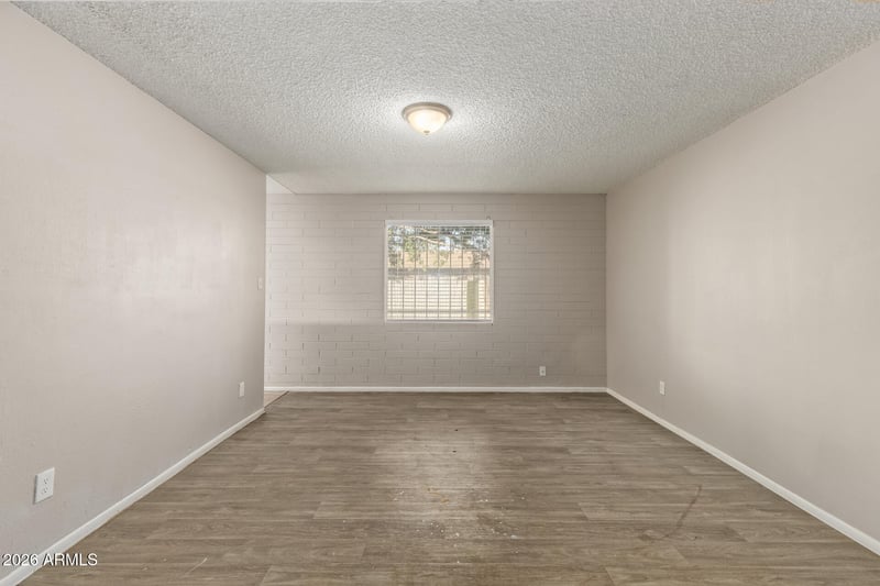 6124 Oregon Ave, Glendale, AZ 85301