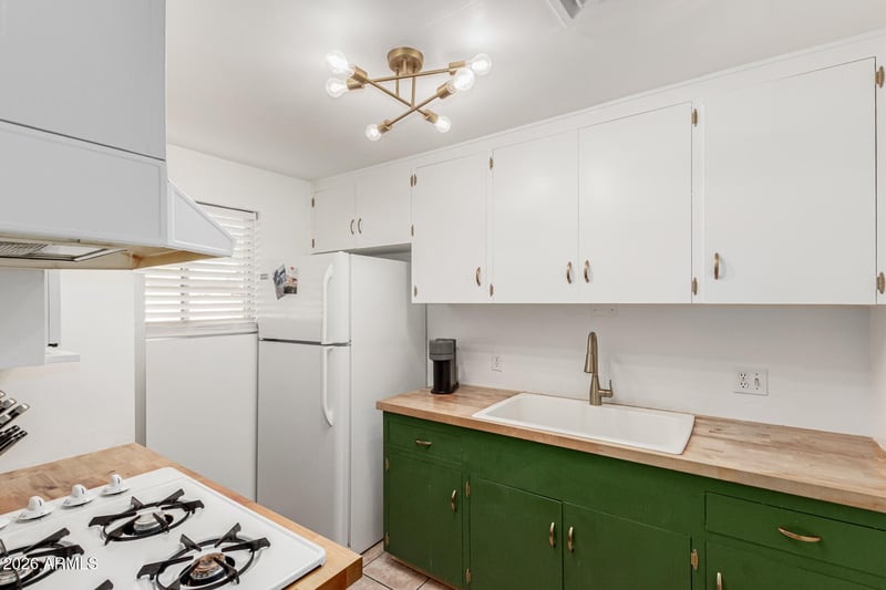 6125 Indian School Rd #213, Scottsdale, AZ 85251