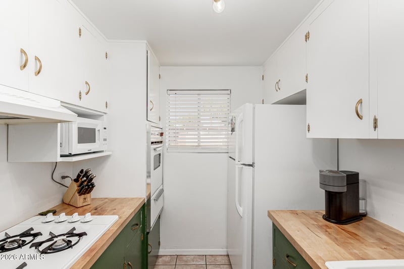 6125 Indian School Rd #213, Scottsdale, AZ 85251