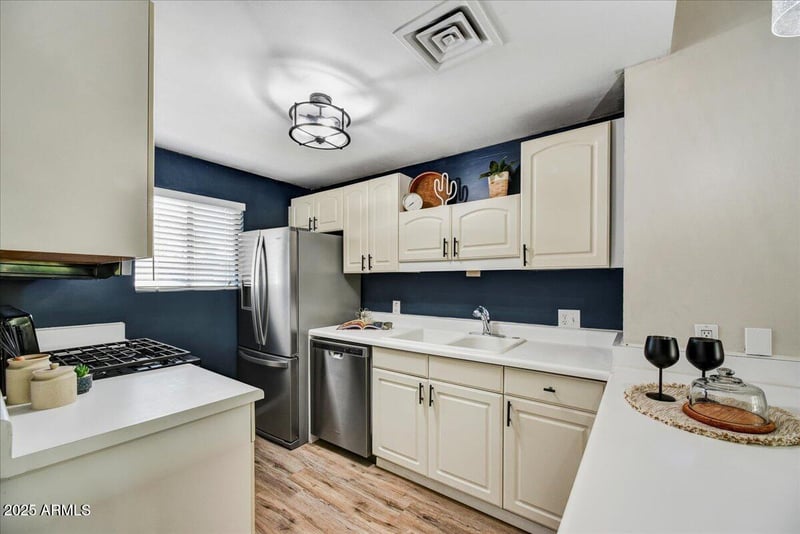 6125 Indian School Rd #218, Scottsdale, AZ 85251