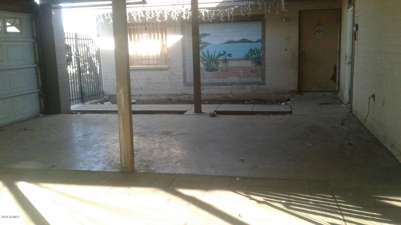 6125 W Crittenden Ln, Phoenix, AZ 85033