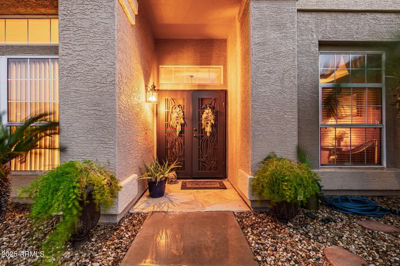 6127 Donald Dr, Glendale, AZ 85310