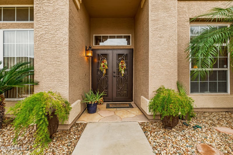 6127 Donald Dr, Glendale, AZ 85310
