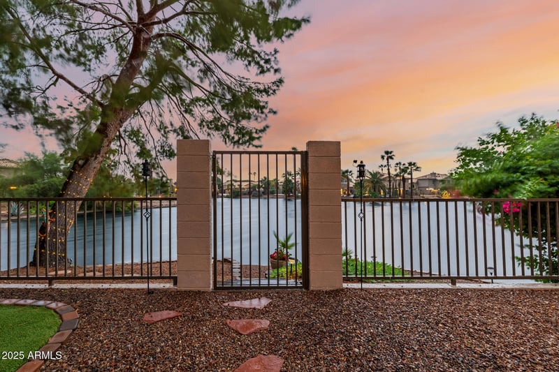 6127 Donald Dr, Glendale, AZ 85310