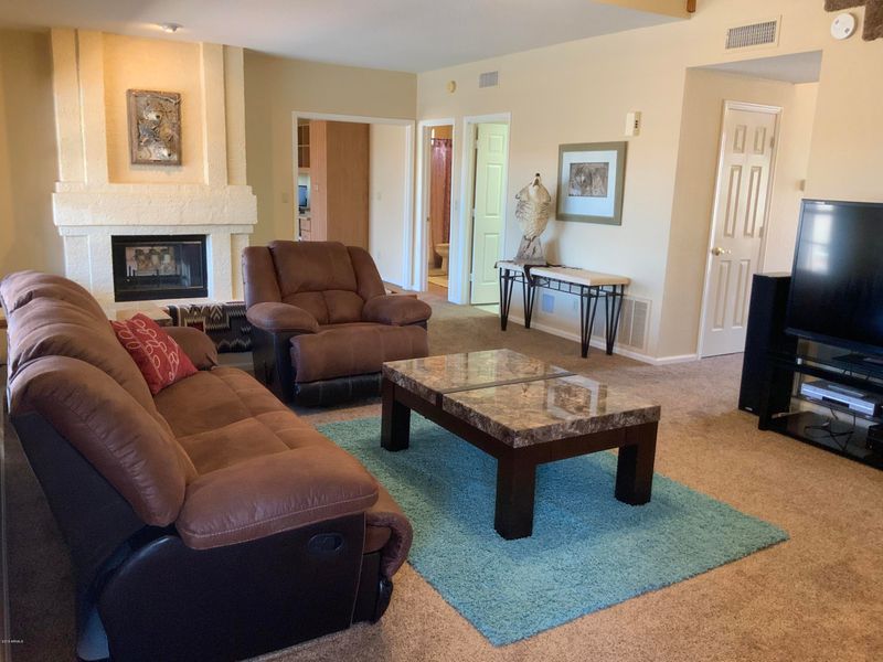 6127 E Saddleback St, Mesa, AZ 85215