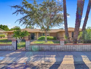6127 N 17th St, Phoenix, AZ 85016