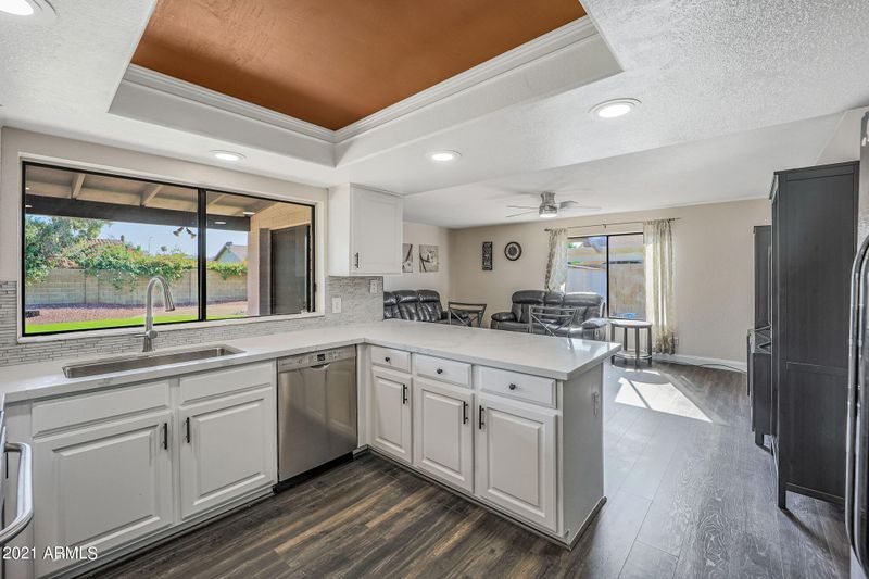6127 W Corrine Dr, Glendale, AZ 85304
