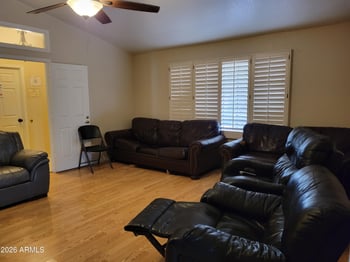 6127 Wagoner Rd, Glendale, AZ 85308