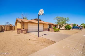 6128 Columbine Dr, Glendale, AZ 85304