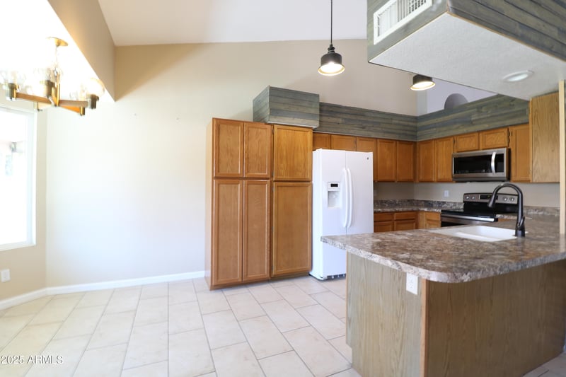 6129 Sandra Ter, Glendale, AZ 85306