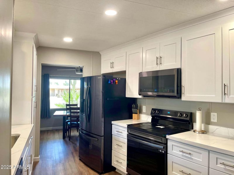613 83rd Way, Mesa, AZ 85208