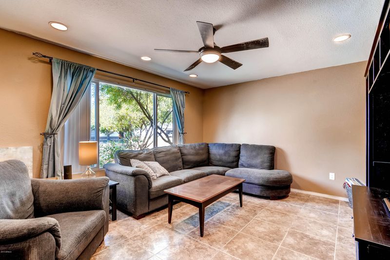 613 E Fordham Dr, Tempe, AZ 85283