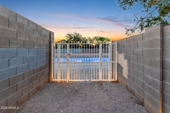 613 Mesquite Ave, Gilbert, AZ 85296