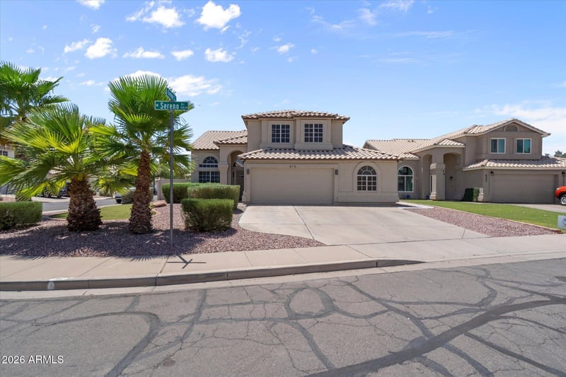 613 W Sereno Dr, Gilbert, AZ 85233