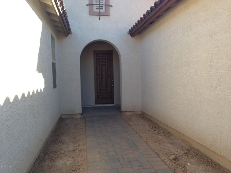 613 W Tallow Tree Ave, San Tan Valley, AZ 85140