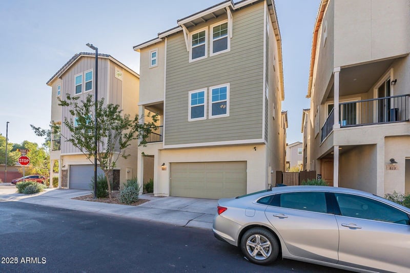 613 Winchester Dr, Chandler, AZ 85286