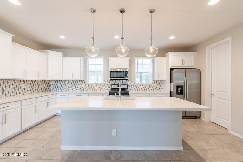 613 Winchester Dr, Chandler, AZ 85286