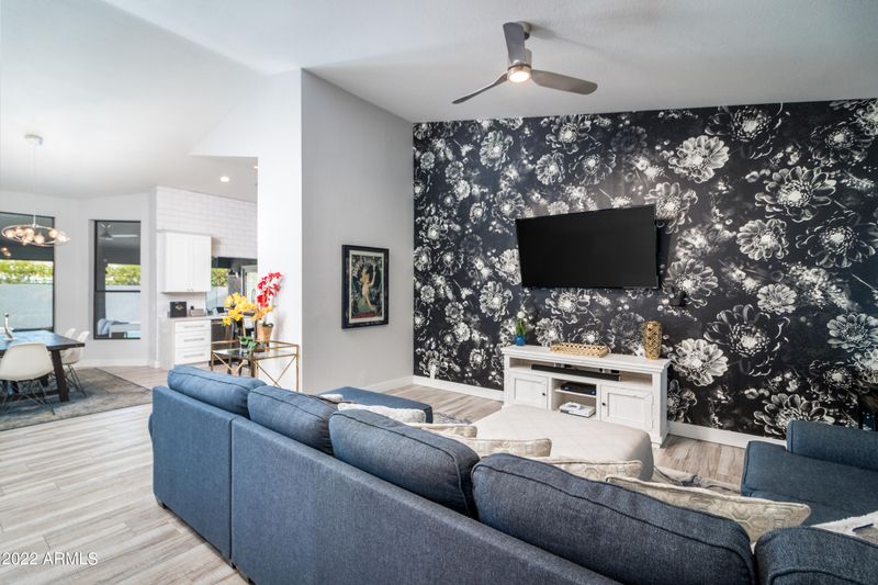 6131 E Kings Ave, Scottsdale, AZ 85254