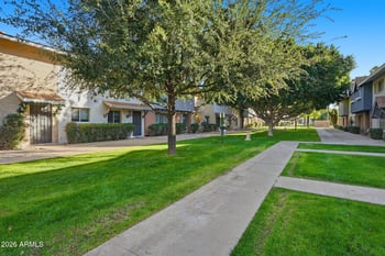 6131 Granite Reef Rd, Scottsdale, AZ 85250