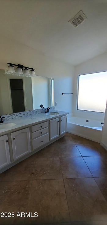 6132 Michigan Ave, Glendale, AZ 85308