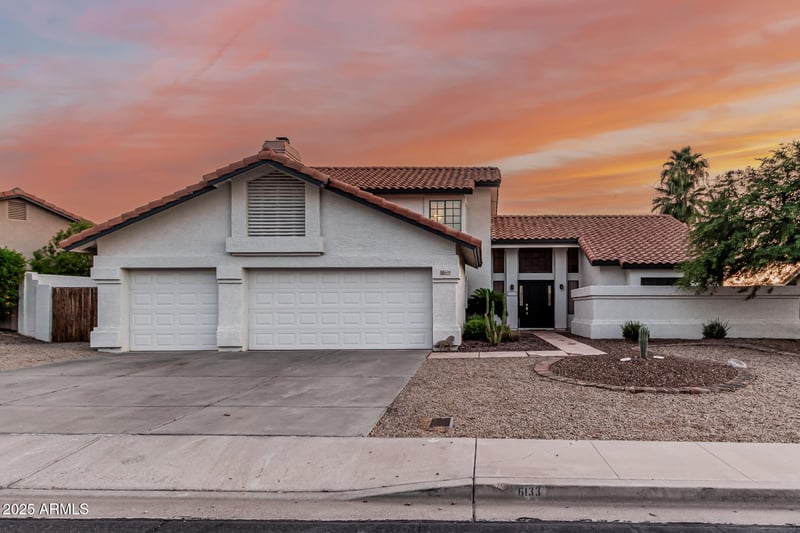 6133 Saddleback St, Mesa, AZ 85215