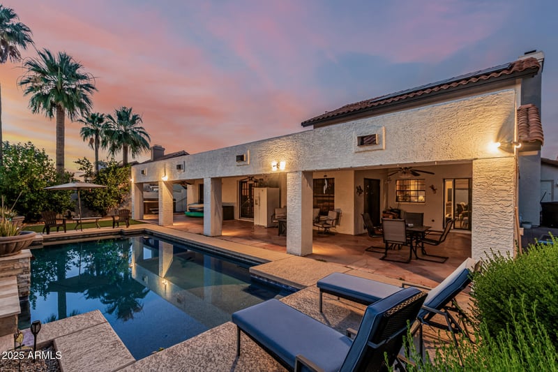 6133 Saddleback St, Mesa, AZ 85215