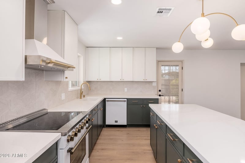 6134 9th St, Phoenix, AZ 85014