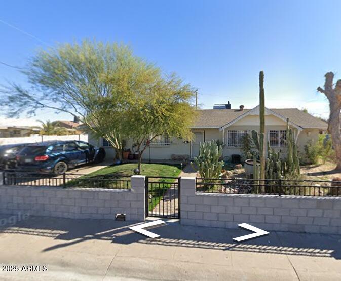 6135 65th Ave, Glendale, AZ 85301