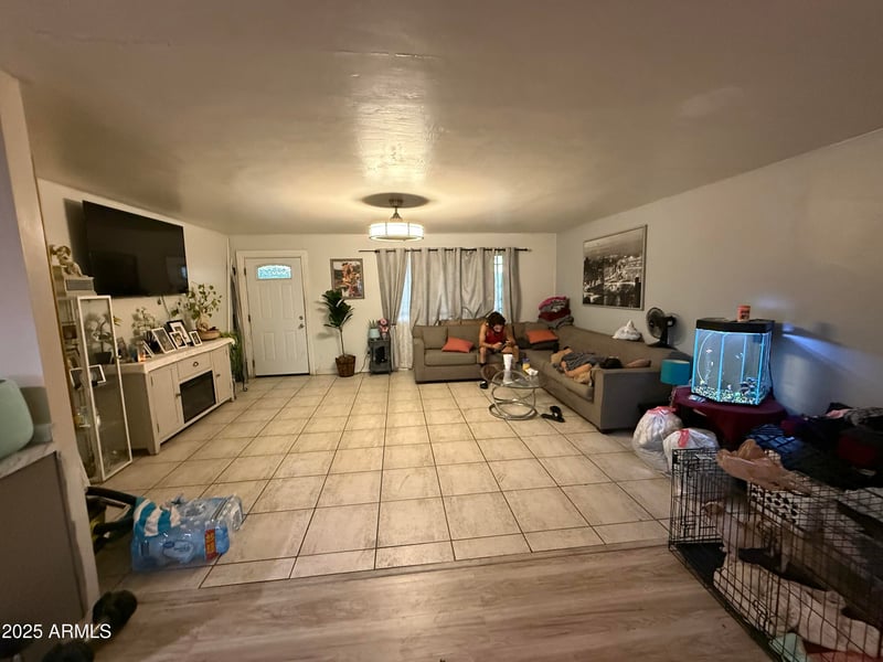 6135 65th Ave, Glendale, AZ 85301