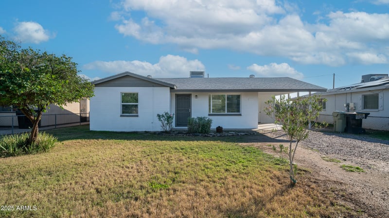 6135 Frier Dr, Glendale, AZ 85301