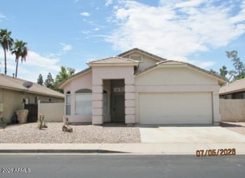 6135 Navajo Dr, Glendale, AZ 85302
